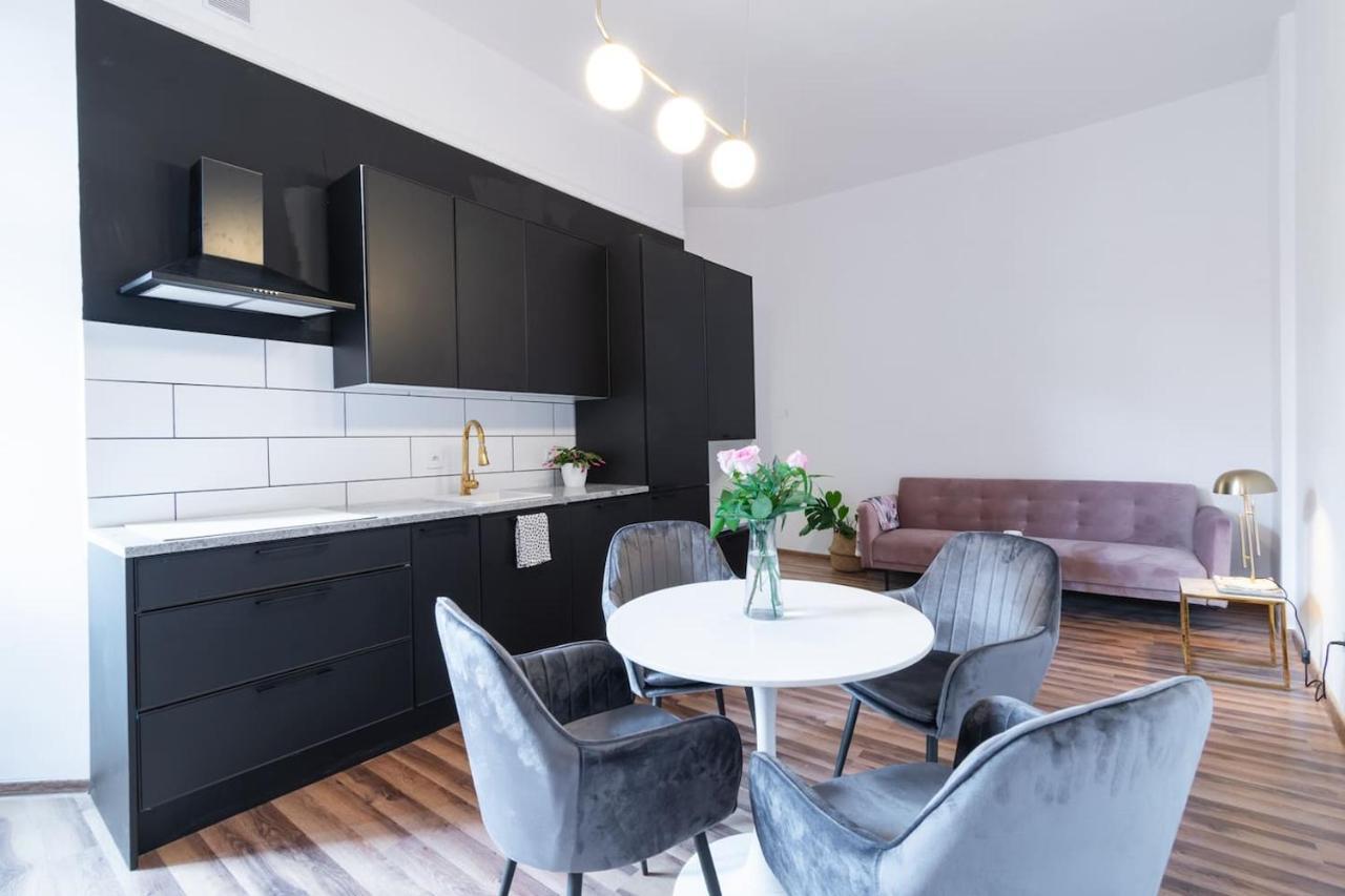 Opera Appartement Bytom Buitenkant foto